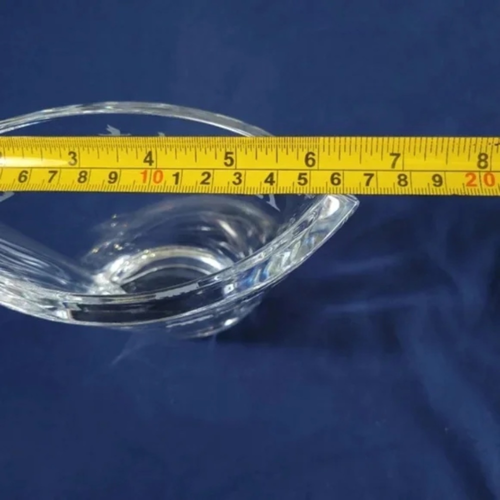 Mikasa Safari Etched Pocket Vase - Picture 9 of 9